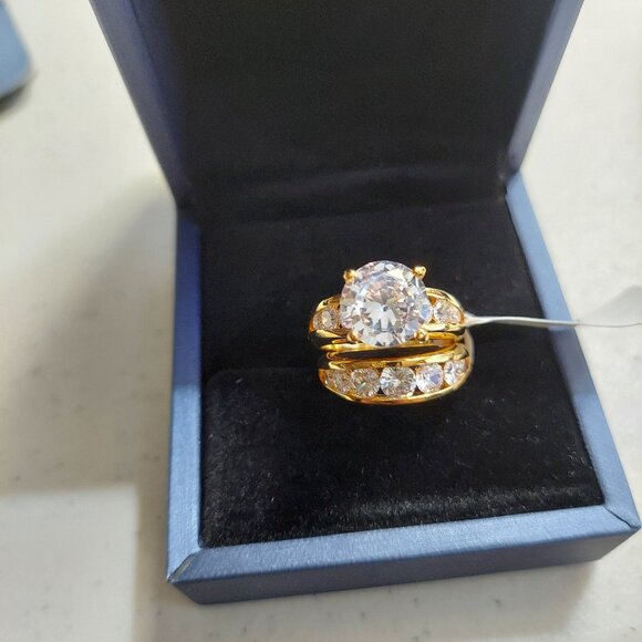 NWT Palm Beach Jewelry 2 Piece Ring Set, CZ and Yellow Gold Tone size 7 - Picture 1 of 1